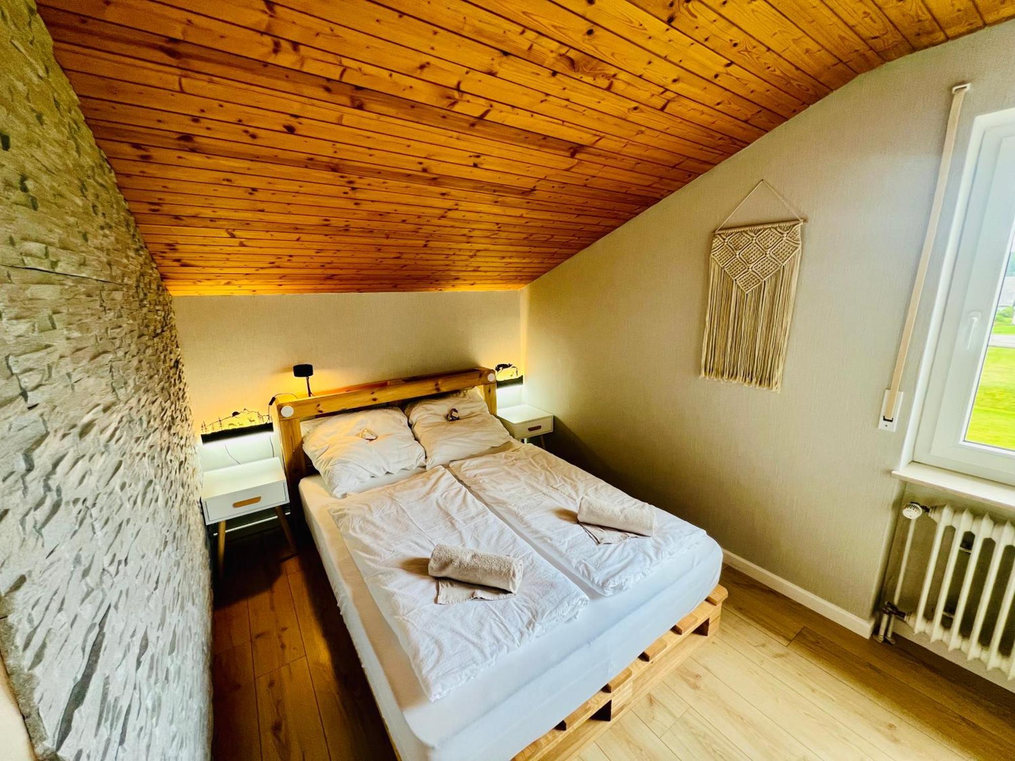 Mitten Im Schwarzwald Mit Infrarot-Sauna Und Garagenparkplatz Шёнвальд Экстерьер фото